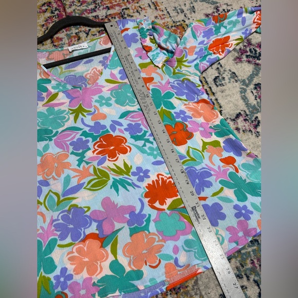 Emily Wonder | Floral Blouse Small - Picture 7 of 8